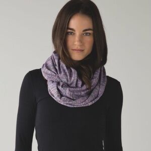 Lululemon Vinyasa Scarf Space Dye Camo Berry Rumble Pink/Black